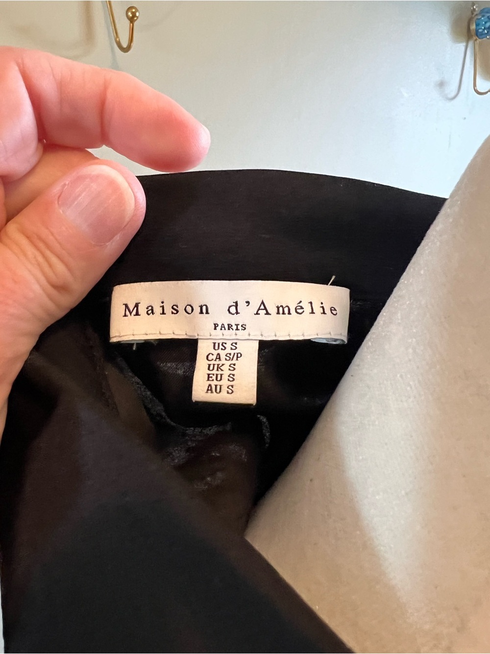 Madison D’Amelie Sleeveless Button-Front Midi Dress with Tie Waist - Black - Picture 2 of 3